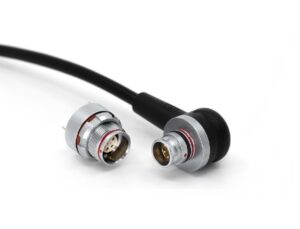 Asiakaskohtaiset liitinratkaisut ODU AMC -militarylittimillä.