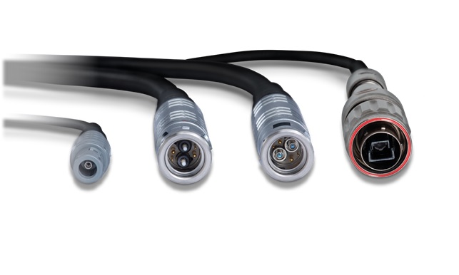 ODU:n valokuituliittimiä