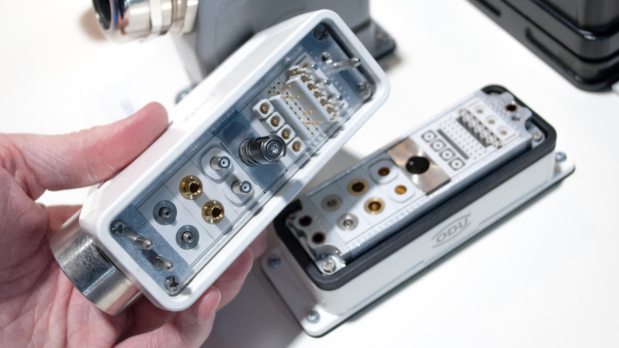 ODU-MAC modulaarinen suorakaideliitin